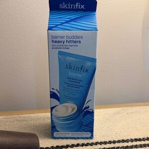 Skinfix Barrier+ Foaming Oil Cleanser - Blue